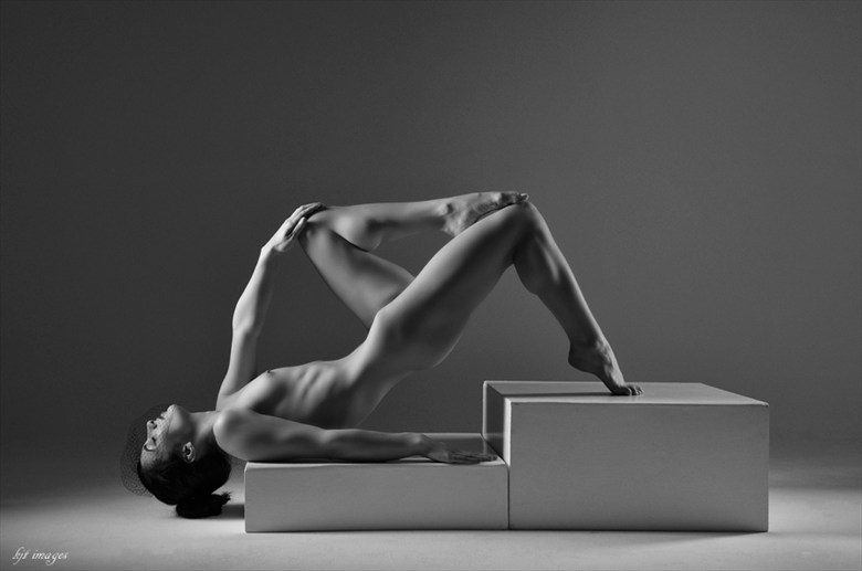 %22Triangles%22 Artistic Nude Photo by Photographer kjt images
